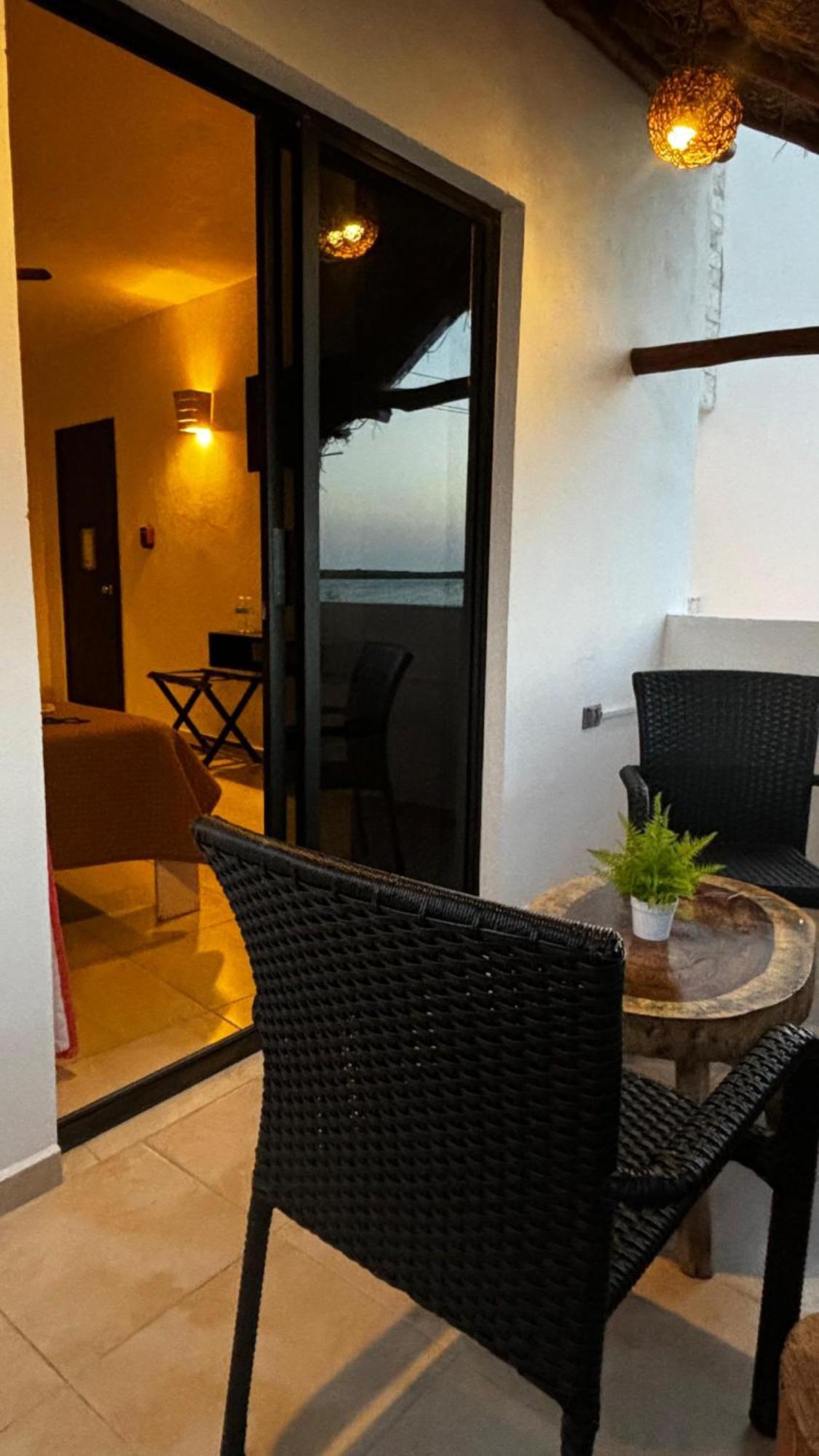 Casa Delfines Rio Lagartos Hotell Eksteriør bilde